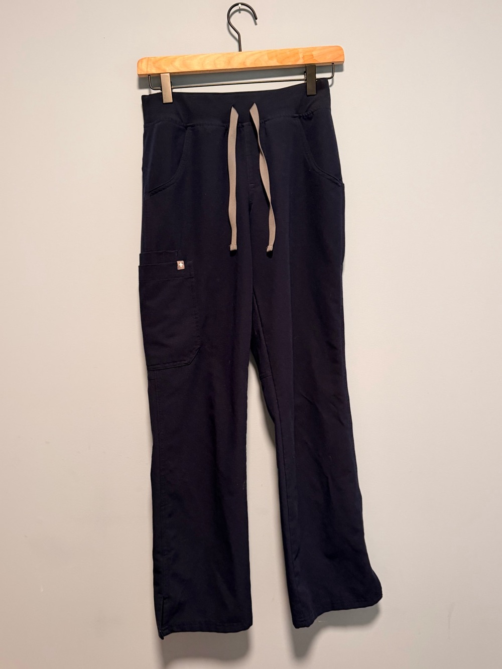 Figs Navy Petite Cargo Scrub Pants | XSP